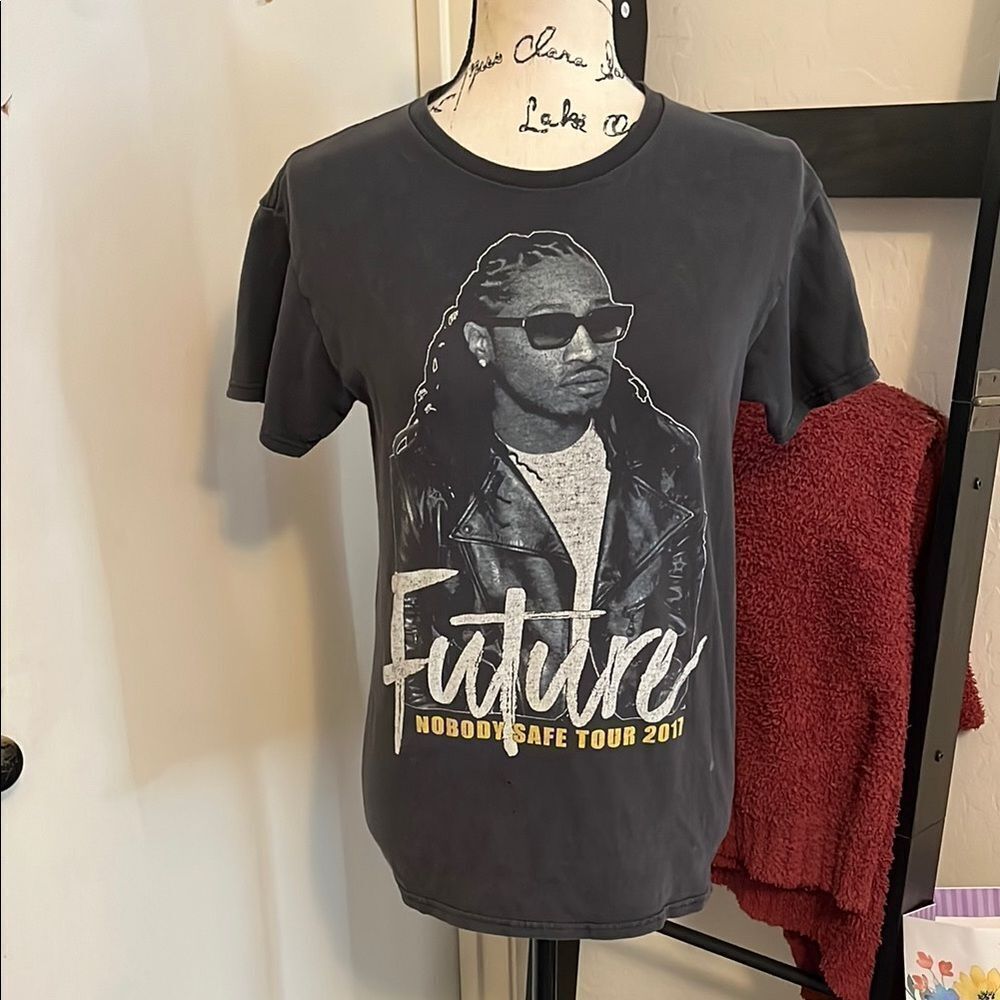 Future Nobody Safe Tour 2017 Black Graphic Pullover T-Shirt